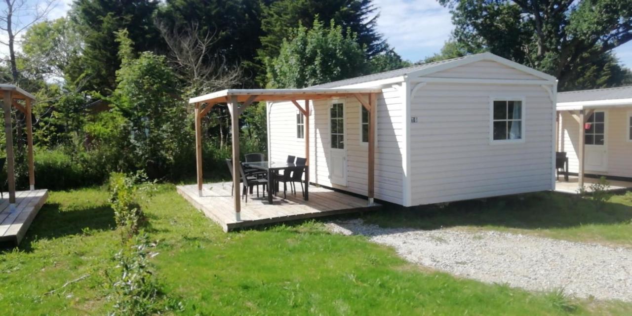 Hebergements Camping "Les Pieds Dans L'Eau" Crozon Exterior photo